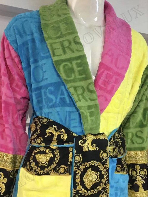 Versace robe 1