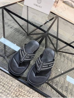 Versace Flip-Flop 3